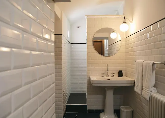 Spacious & Quiet Miracle In Trastevere * Roma