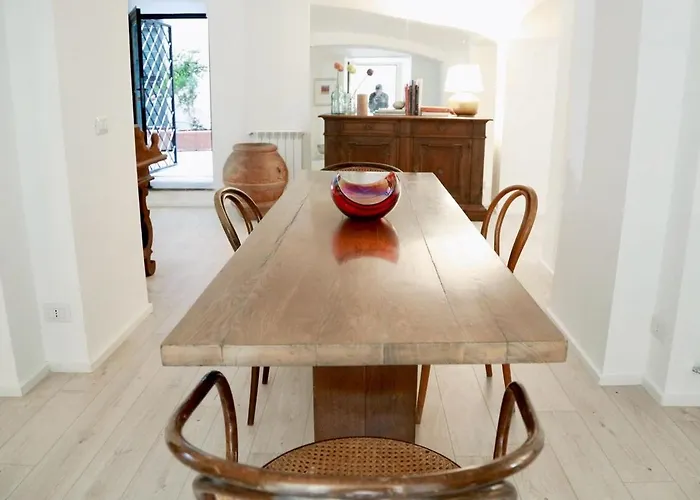 Spacious & Quiet Miracle In Trastevere Apartamento *